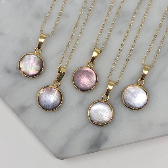 Minimalist 14K Gold Pearl Dainty Mermaid Necklace - Picture 3 of 8